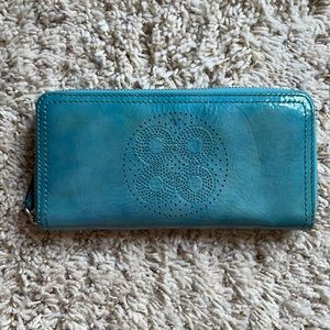 Coach Accordion zip wallet teal patent leather